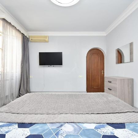 יירבאן Luxury Spacious Apartment On Saryan Street.Centre מראה חיצוני תמונה