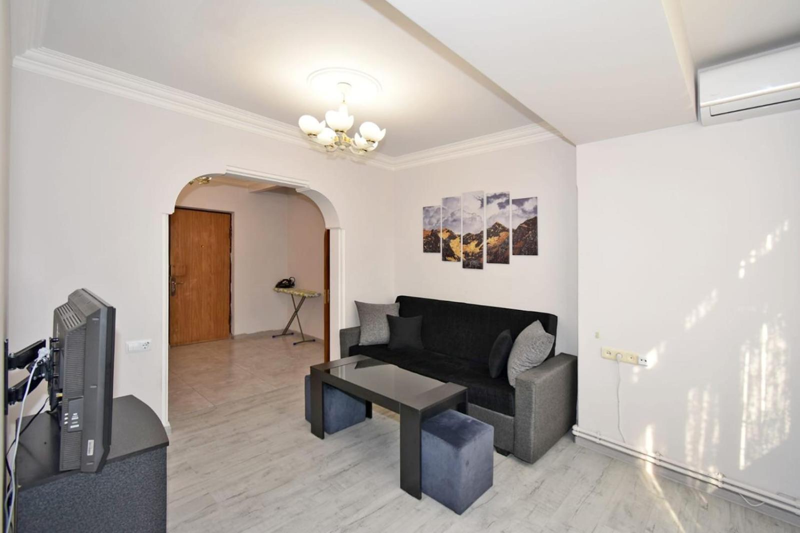 יירבאן Luxury Spacious Apartment On Saryan Street.Centre מראה חיצוני תמונה